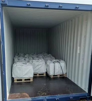 Le métal Beilun atteint un jalon dans l'exportation de fer de haute pureté: chargement de précisi...